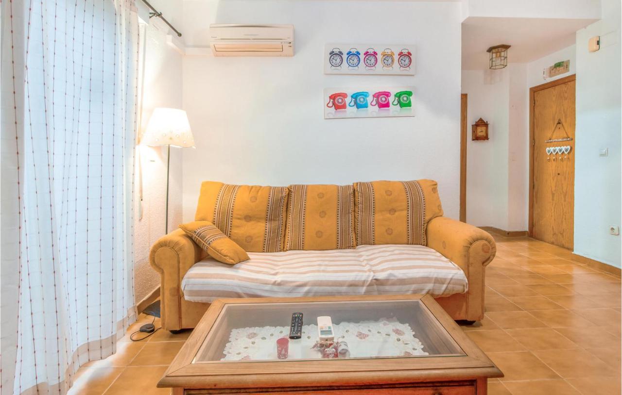 1 Bedroom Nice Apartment In ซานตาโปลา ภายนอก รูปภาพ