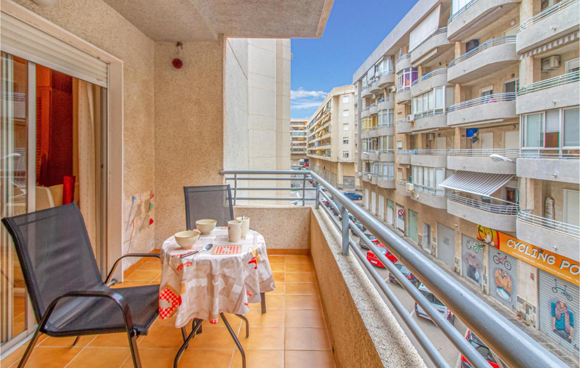 1 Bedroom Nice Apartment In ซานตาโปลา ภายนอก รูปภาพ